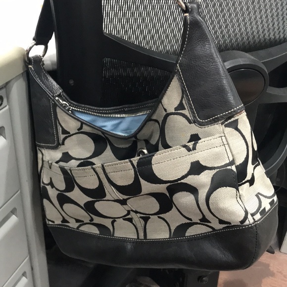 Coach purse - Picture 3 of 4